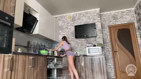 minimimi18 online show from November 24, 6:56 am