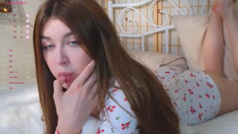 Snapshot of minirini chatting on September 27, 6:05 pm Rina online show from September 27, 6:05 pm