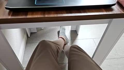 Jesse J. online show from October 12, 1:26 pm