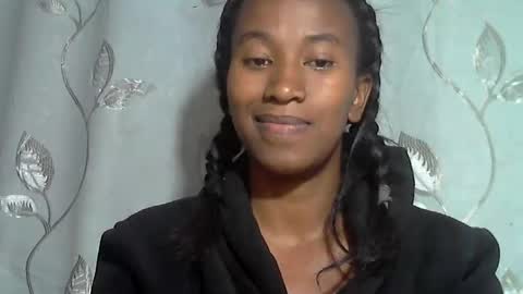 minouch211907 online show from April 8, 6:38 am