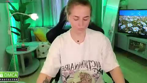 Mira online show from June 14, 2:24 am