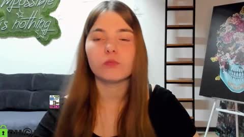 miraa_bloom online show from March 23, 2:33 pm