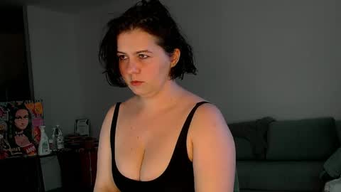 Meera online show from April 12, 1:04 pm