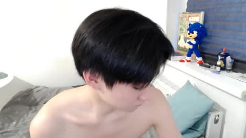              online show from April 6, 3:26 am