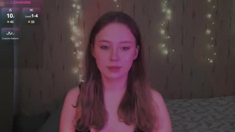 Kira online show from March 2, 1:49 pm