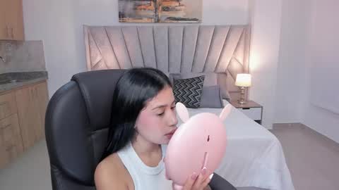 miranda_crawfor online show from October 15, 11:55 am