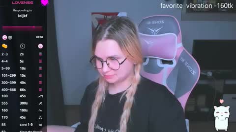 Kira online show from October 25, 1:17 am