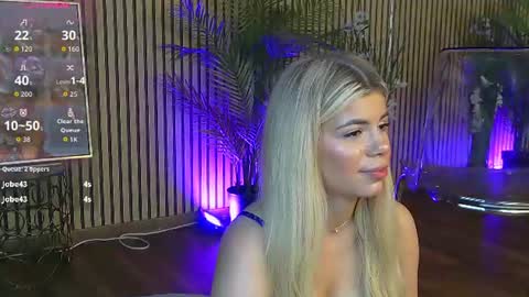 miriambllue online show from June 11, 6:11 am