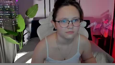 Mirra online show from June 12, 2:54 am