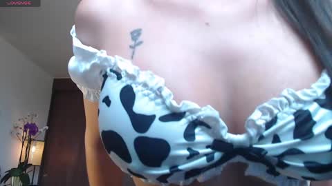 Eliza online show from April 14, 4:21 pm