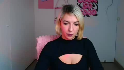Mishelle online show from December 21, 2:12 pm