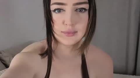 Elora online show from March 24, 9:04 am