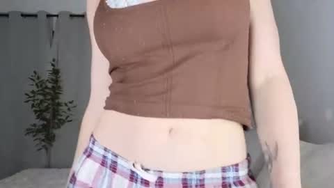 Elora online show from July 15, 10:25 pm