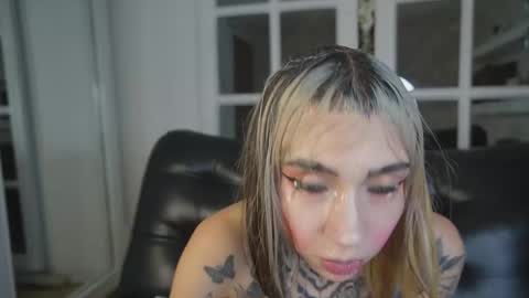 miss___angel online show from February 24, 11:02 am