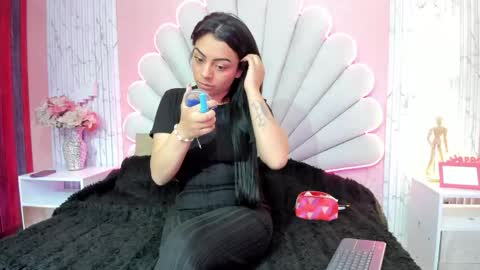 miss__star_ online show from June 2, 3:03 pm