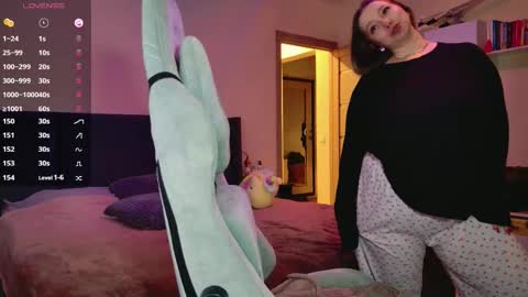 Anna online show from February 27, 7:50 pm