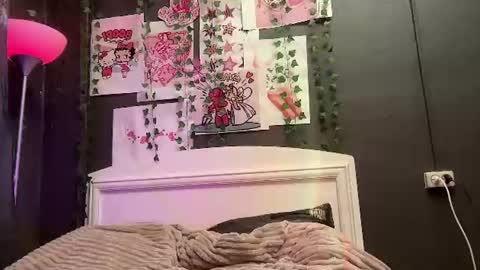 Anya online show from July 1, 7:11 pm