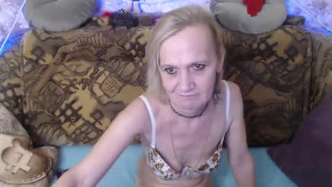 ask me online show from January 1, 6:47 am