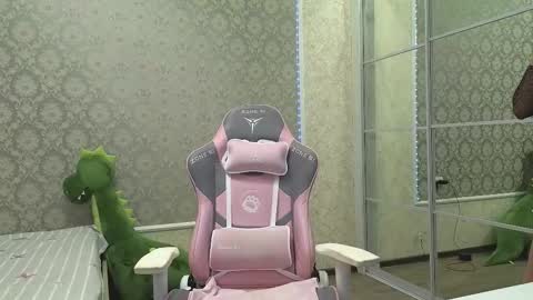 miss_divora online show from September 9, 6:30 pm