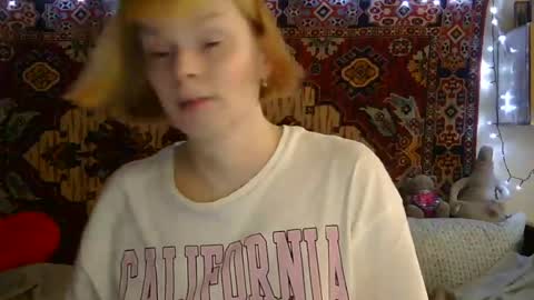 Elis online show from August 7, 12:47 pm