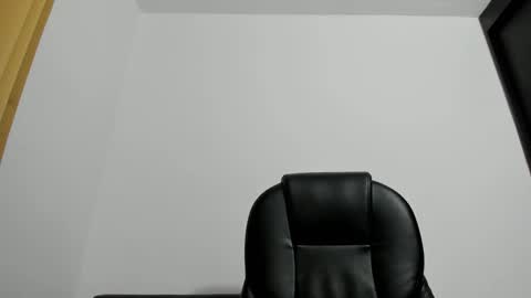 miss_eylens online show from February 3, 2:53 am