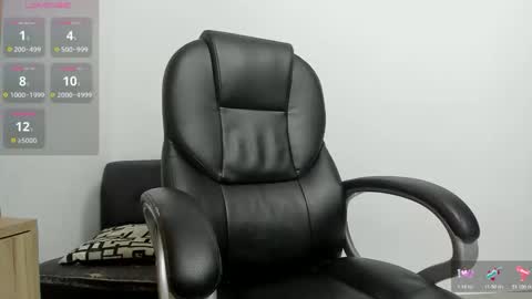 miss_eylens online show from November 18, 12:46 am