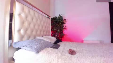 miss_khalifadoll online show from June 13, 3:39 am