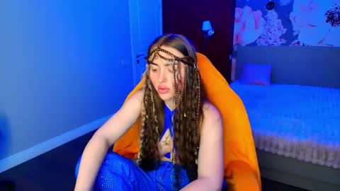 miss_kiten online show from June 15, 2:25 am