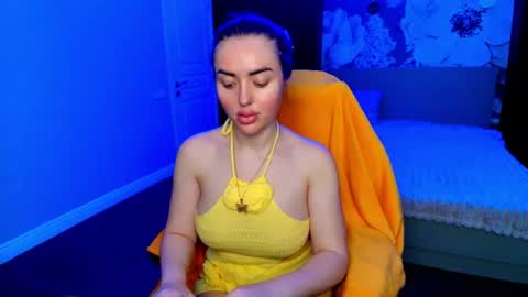 miss_kiten online show from June 24, 6:26 pm