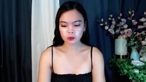 miss_kyrstyn online show from November 5, 7:32 am