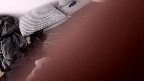 miss_prettypussy01 online show from April 17, 11:40 pm