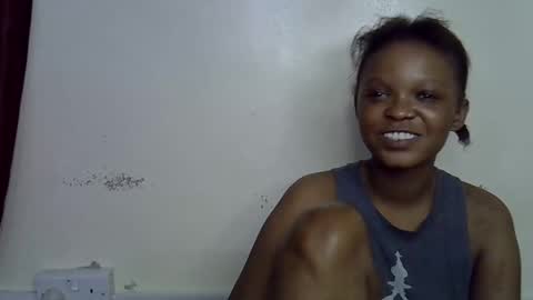 miss_rihanna2 online show from October 31, 7:03 pm