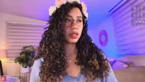 Amy Olivera online show from April 15, 12:52 pm