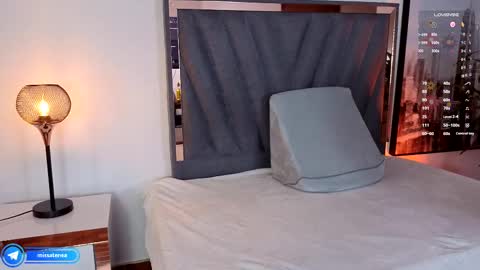 Laura online show from September 11, 2:07 pm