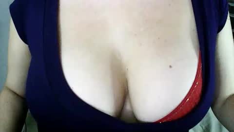 Avamlash online show from June 4, 7:09 pm