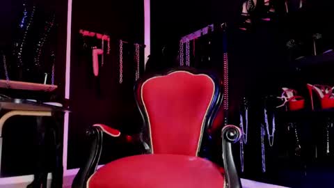 Snapshot of missdarklady chatting on September 20, 12:24 am Missdarklady online show from September 20, 12:24 am