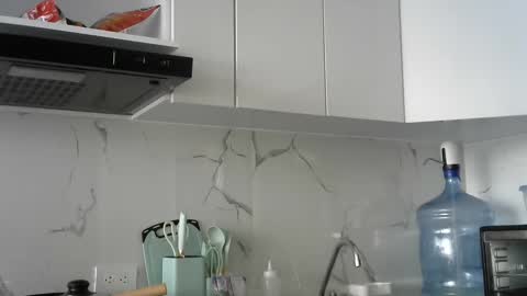 melodie  online show from December 20, 6:35 pm