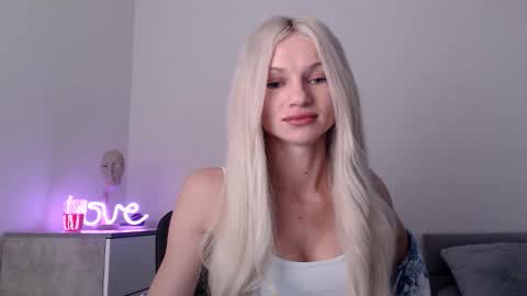 EMMA online show from December 17, 8:26 pm