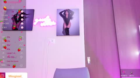Snapshot of missgissel chatting on March 8, 5:33 pm Gisell Gigi online show from March 8, 5:33 pm