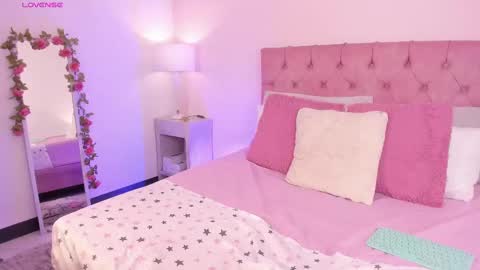 Melany Hiller online show from October 19, 2:38 am