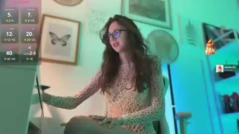 misslalii online show from June 11, 7:34 pm