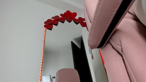 misslya0 online show from February 21, 9:12 am