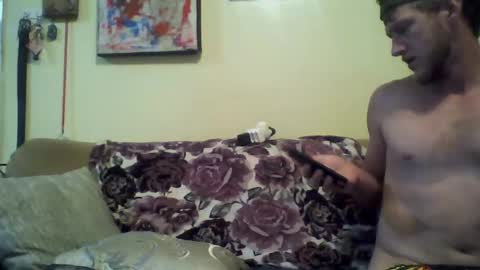 Snapshot of missmeandre chatting on February 14, 4:15 am 4bdn couple online show from February 14, 4:15 am