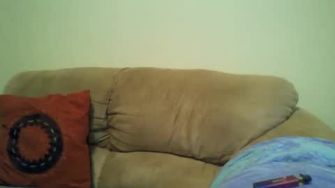 Snapshot of missmeandre chatting on February 25, 7:16 pm 4bdn couple online show from February 25, 7:16 pm