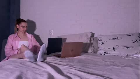 missmiroslava online show from April 12, 5:28 pm