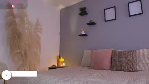 Nataly Rivas online show from July 10, 2:55 pm