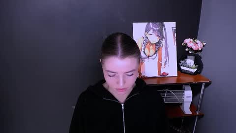 Olivia online show from November 25, 2:05 pm