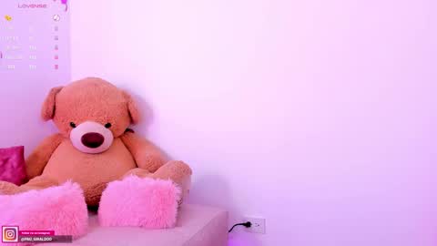 Snapshot of misspaulina__ chatting on September 9, 10:32 pm Pau Giraldo online show from September 9, 10:32 pm