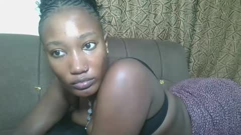 pretty gal online show from July 28, 6:42 pm