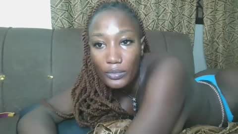 pretty gal online show from July 10, 3:39 pm